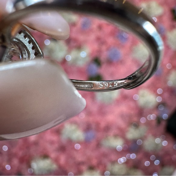 Moissanite 1.0 CT Halo Ring in Sterling Silver GRA CERTIFIED NWT - Picture 8 of 13